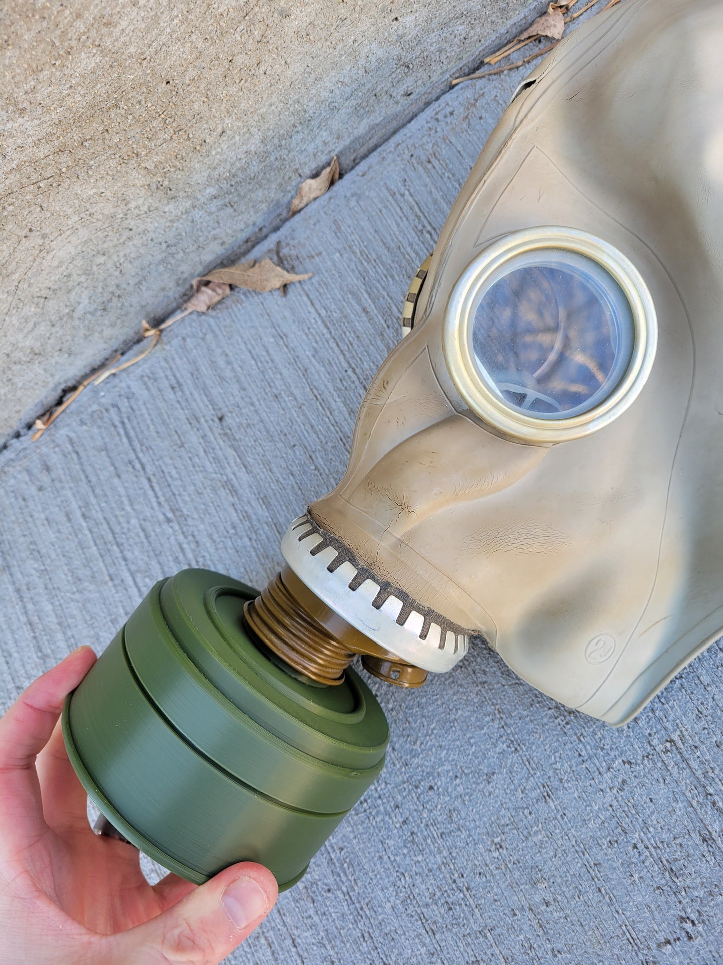 Realistic Prop GOST/NATO 40MM Gas Mask Filter for GP5, GP7, and other gas masks Cosplay Replica Dummy filter, RealisticOnePiece Version
